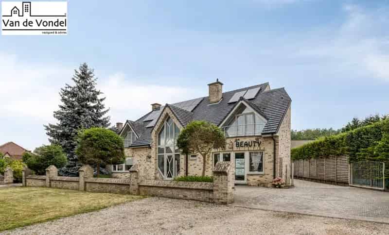 Huis te huur Aalst: Instapklare villa met 5 slaapkamers en zwembad
