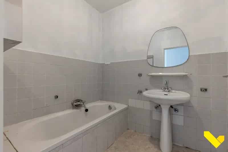 Te renoveren gelijkvloers appartement in Tongerlo