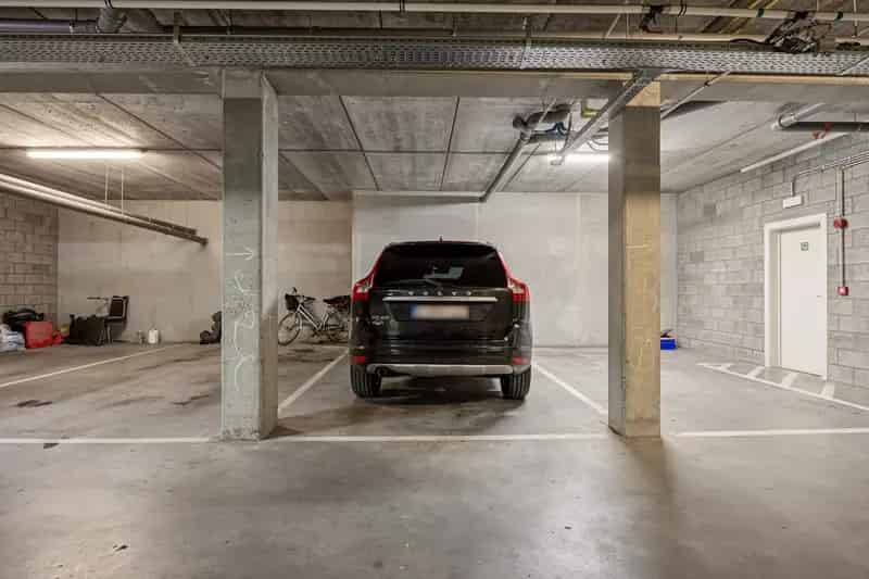 Garage te Huur Wezemaal Centrum Ondergrondse Parkeerplaats