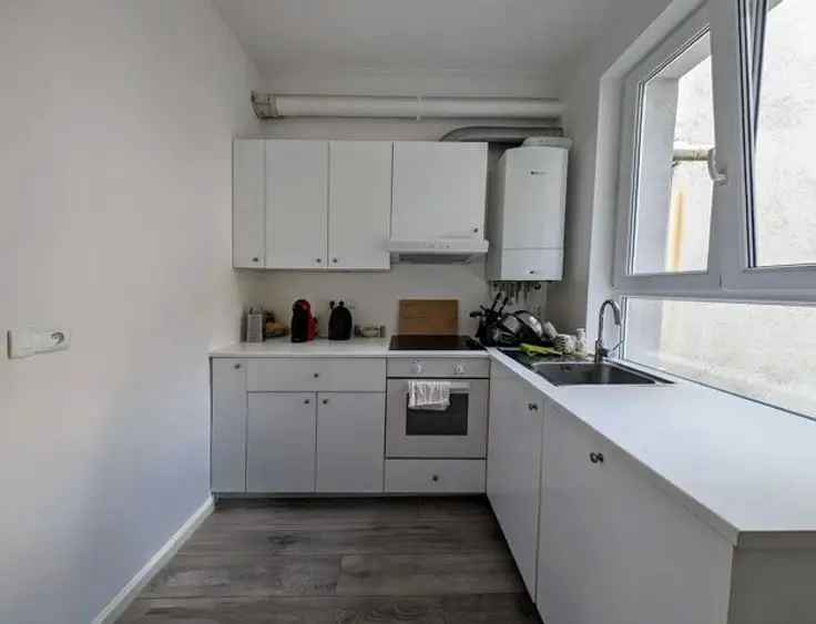 Appartementsblok 3 Woningen Bedrijfsruimte Oudergem