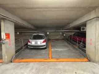 Parkeerplaats te Koop Etterbeek - Nabij Sint-Pietersplein