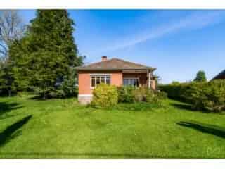 Villa te koop Ferrières - Landelijke charme met renovatiepotentieel