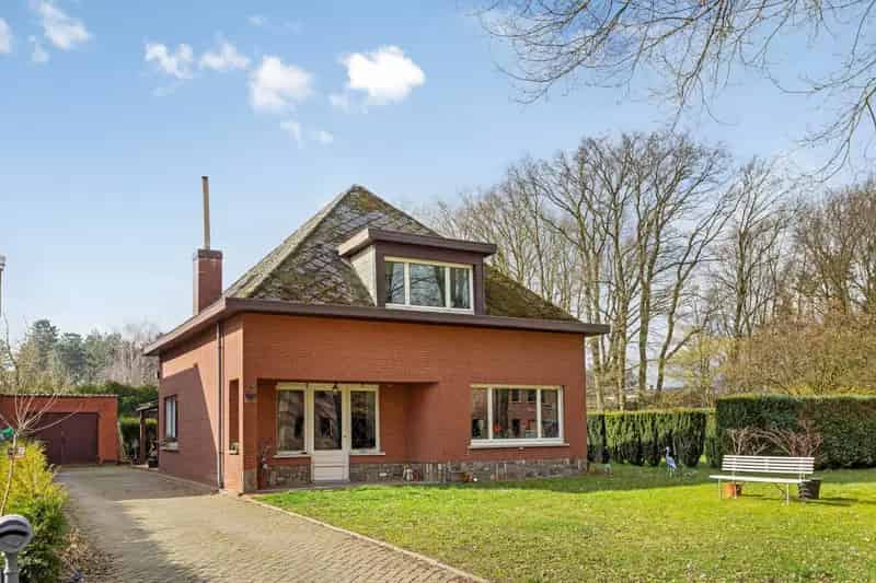Huis te huur: Te renoveren woning op 2000m²
