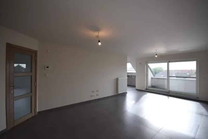 Appartement te huur Roeselare - Instapklaar met terras en garage