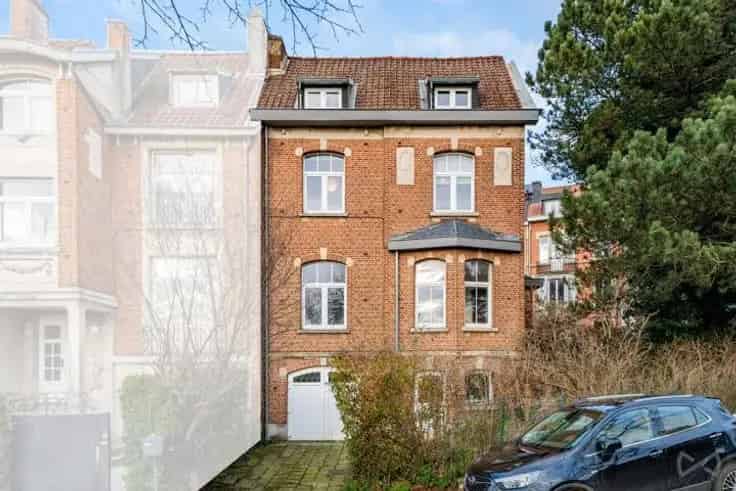 Huis Te Koop Ukkel 5 Slaapkamers Tuin Garage