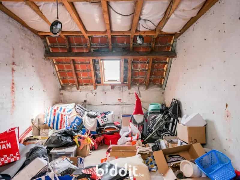 CHARMANTE ALLEENSTAANDE WONING