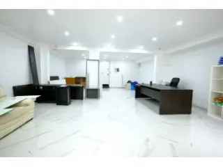 Kantoor te koop Molenbeek-Sint-Jean 65m²