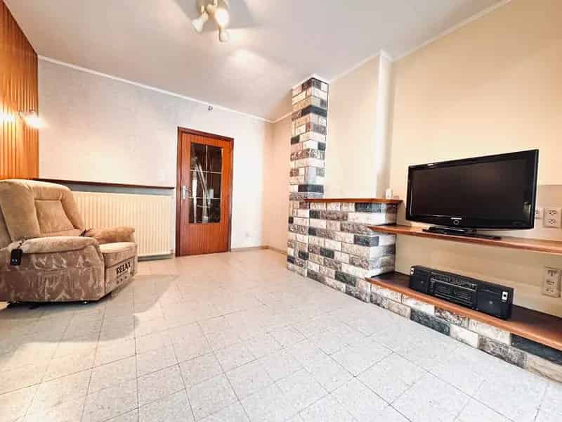 Ruime woning grote tuin prachtig uitzicht Nerem