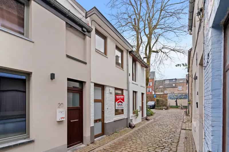 Huis te huur Leuven Centrum: 3 slaapkamers, 3 badkamers, terras