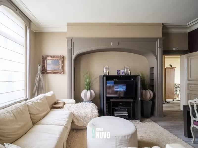 Herenhuis met Handelspand te Aalst  Wellness en Kangoeroewoning