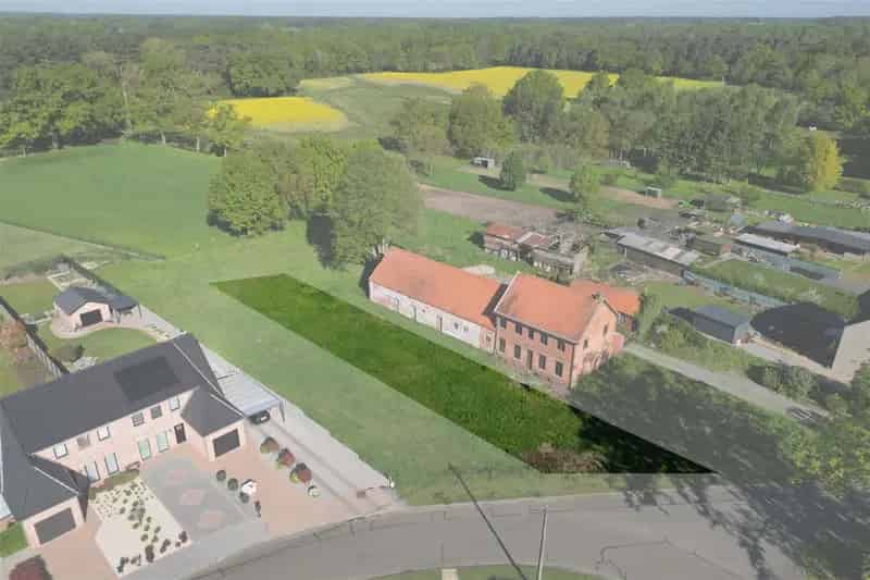 Bouwgrond te Huur Groene Omgeving Halfopen Bebouwing