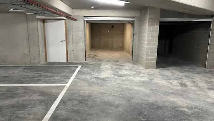 Garage te Koop De Panne 165m2 Strand Nabij