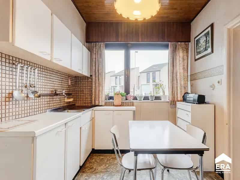 Huis te huur Gruitrode: renovatieproject met 3 slaapkamers
