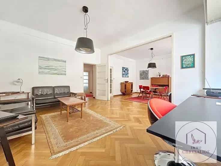 Appartement Te Koop 2 Slaapkamers Europese Wijk Jaren 30