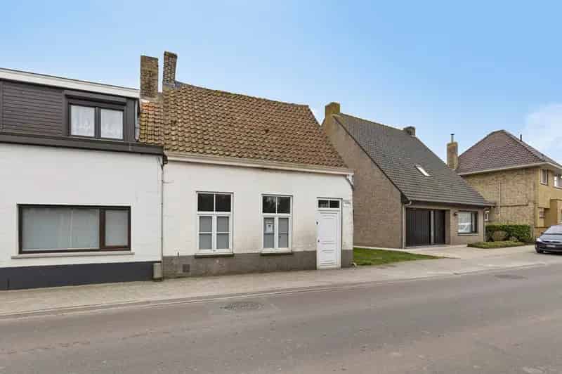 Te renoveren huis Alveringem met tuin 478m²
