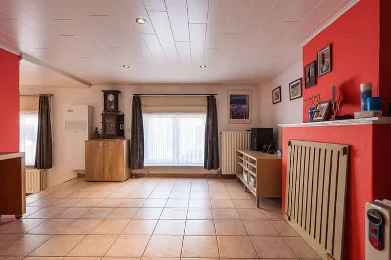 Ruime Rijwoning met Garage te Denderleeuw