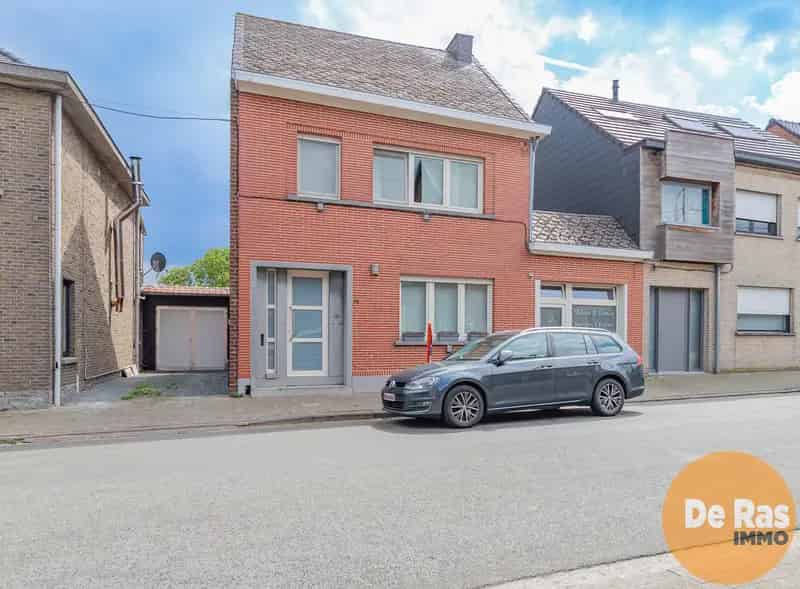 Huis te koop Erondegem: Instapklare woning met grote tuin