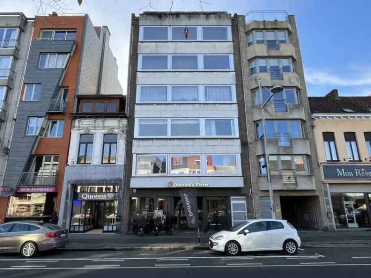 Appartement te koop 3 slaapkamers groot terras gerenoveerd