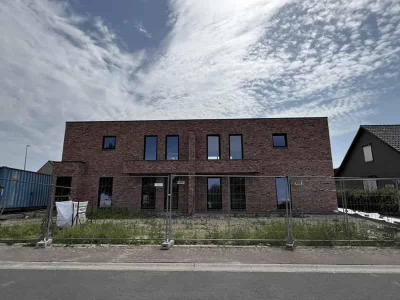 Appartement te huur Lanklaar 3 slaapkamers grote tuin