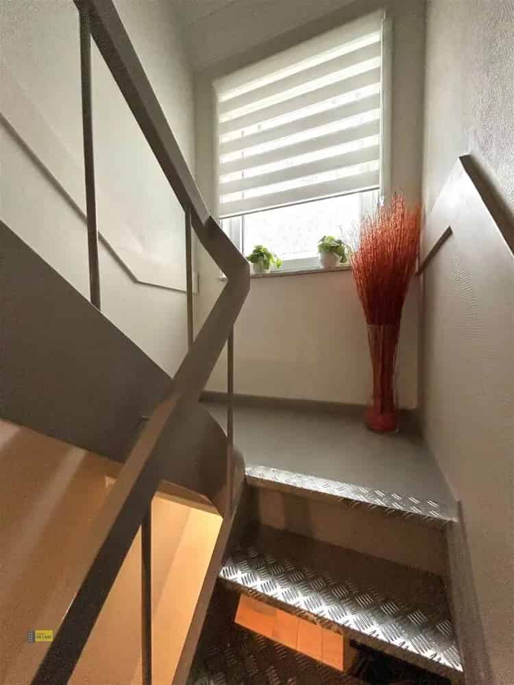 Gerenoveerde woning te KAPELLEN met grote tuin