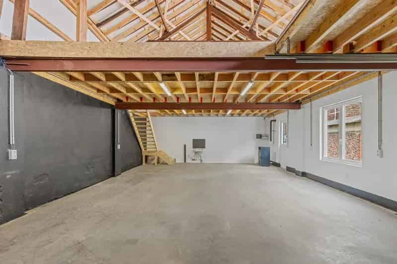 Gerenoveerde Loods Ronse Centrum