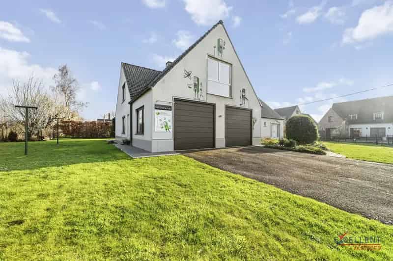 Ruime Villa te Astene met Grote Tuin en Diverse Mogelijkheden