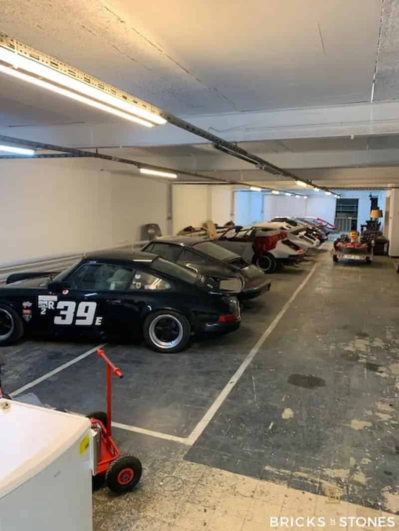 Vergund Magazijn 10 Parkerings plaatsen