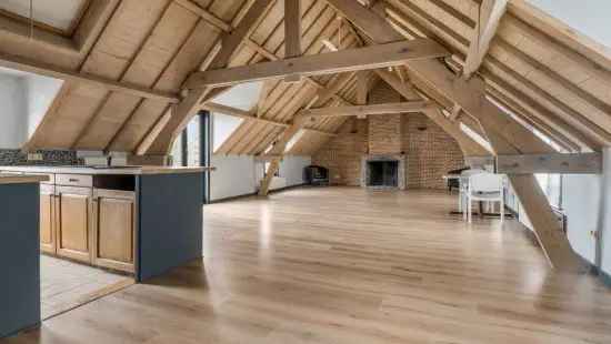 Stijlvolle loft met authentieke charme in Sint-Niklaas