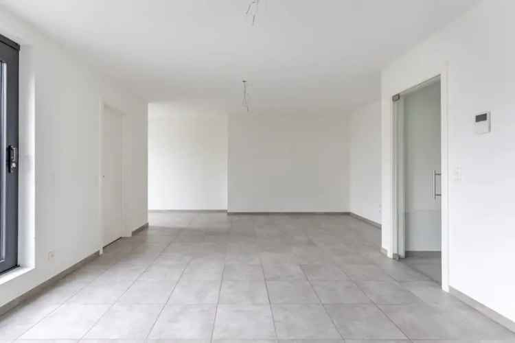 Appartement te huur 2 slaapkamers 90m² Terras Autostaanplaats
