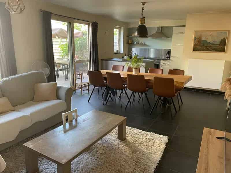 Appartement te huur Wingene: Instapklaar gelijkvloers met tuin