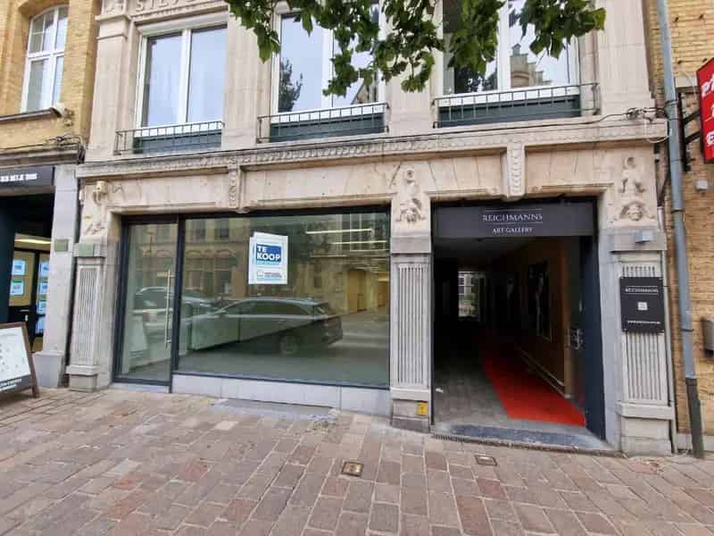 Moderne Winkelruimte 129m2 Centrum Ieper