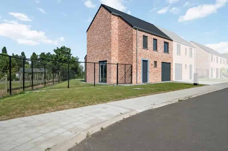 Huis te huur Jabbeke: 3 slaapkamers, energiezuinig, tuin