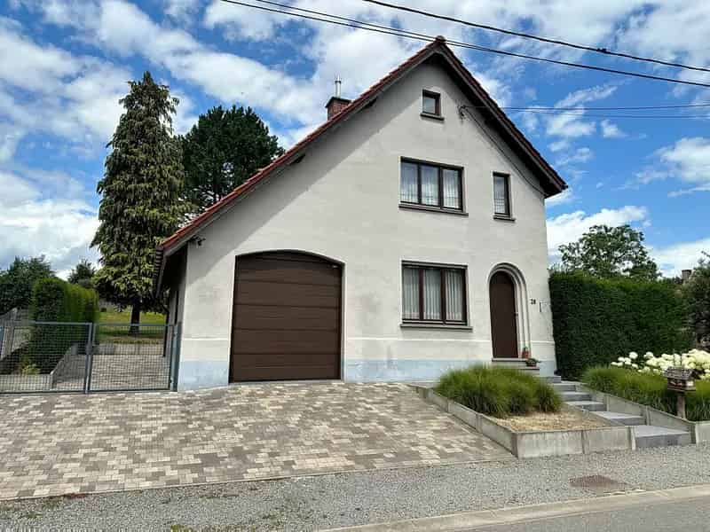 Viergevelwoning St-Pieters-Leeuw Ruime Tuin 3 Slaapkamers
