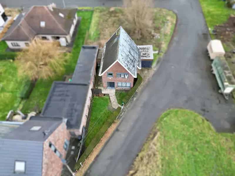 Mooi gelegen vrijstaande woning 3 slaapkamers tuin garage