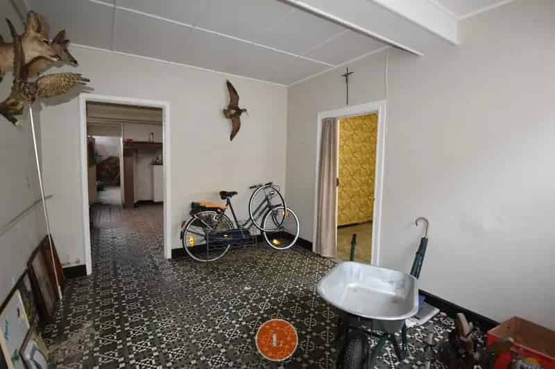Te renoveren woning centrum Izegem