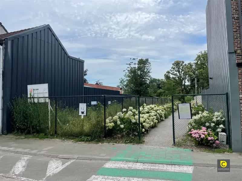 Bouwgrond 272 m²