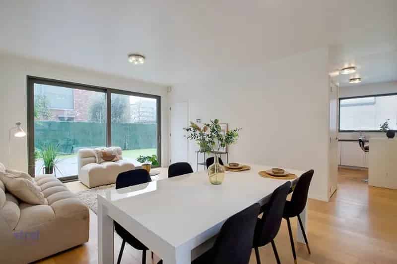 5 Slaapkamers 2 Badkamers Huis Te Huur