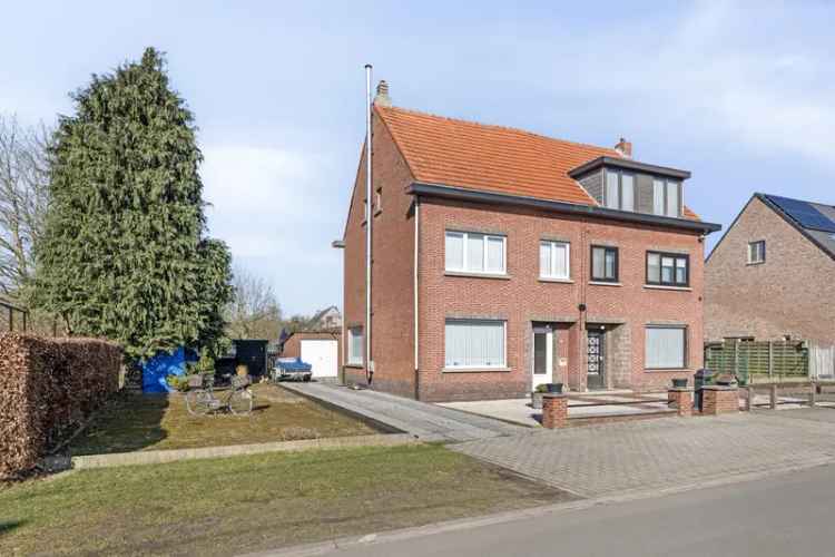 Te moderniseren halfopen bebouwing Ranst Oelegem