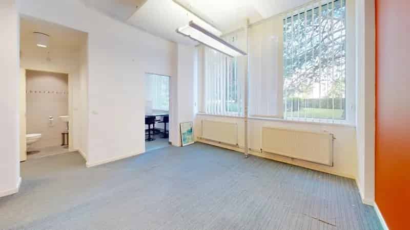 Kantoor te huur Auderghem 163m²