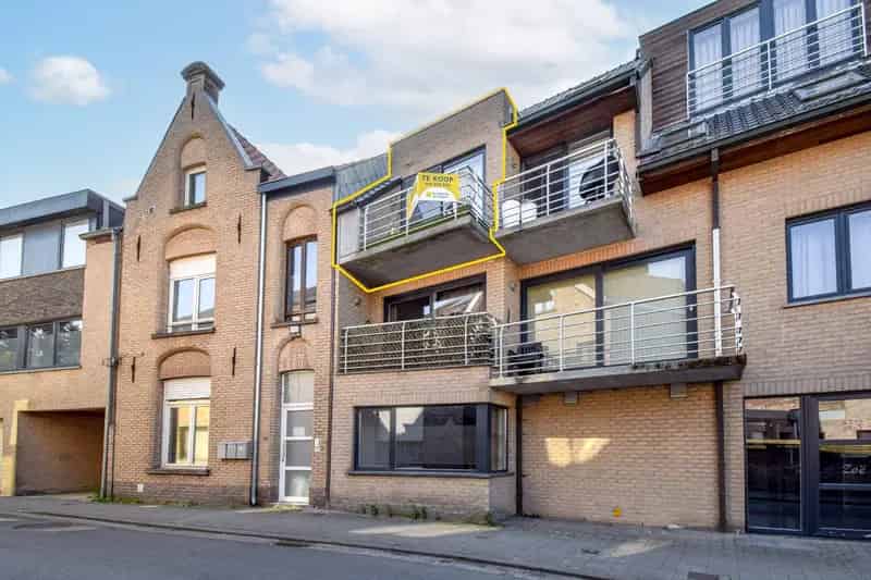 Appartement te koop Gistel: 2 slaapkamers, terras en garage