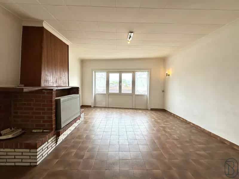 Huis te huur: 2 appartementen (1 slaapkamer) - Opbrengsteigendom