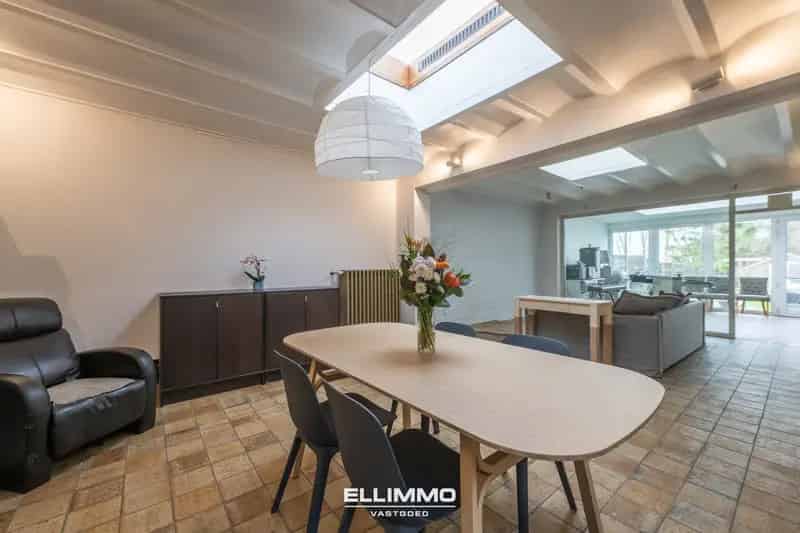Huis te huur Bilzen: Ruime gezinswoning met appartement