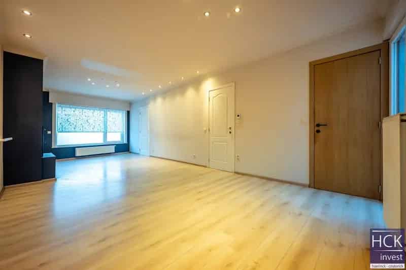 Kruishoutem - Instapklare woning met 4 slaapkamers