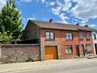 Huis te Koop Courcelles 4 slaapkamers Grote Tuin Garage