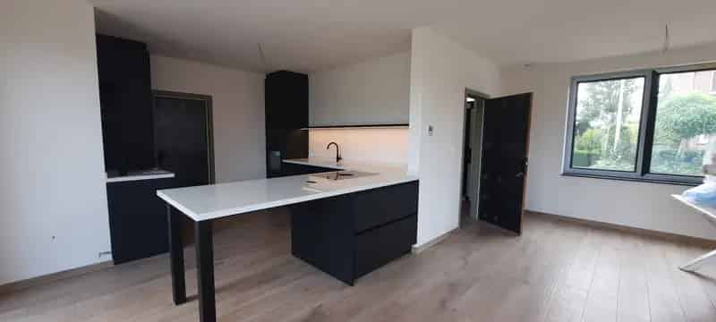 Vrijstaande nieuwbouwwoning met 3 slaapkamers, gelegen op een rustige locatie in Molenbeersel.