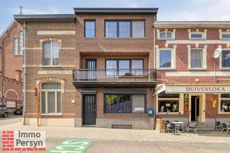 Zeer ruime, op te frissen woning met uitzicht op de Rozenkransweg – centrum Scherpenheuvel. Geen renovatieplicht!