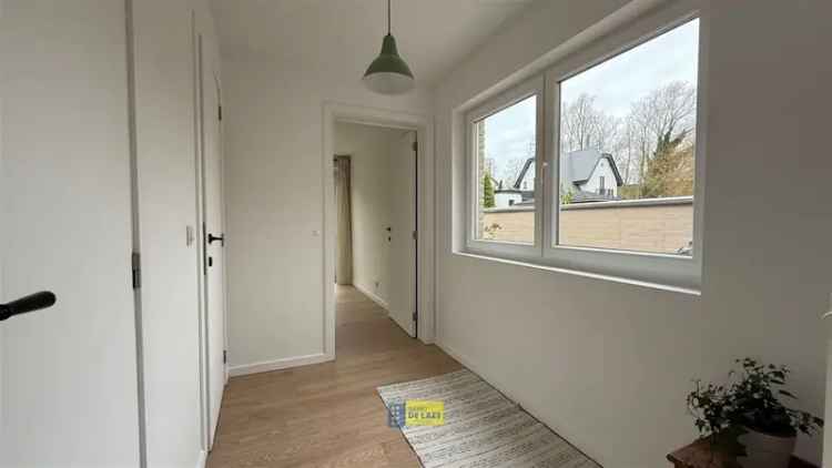 Gerenoveerde woning te Kontich - 2 slaapkamers - Grote tuin - Energiezuinig