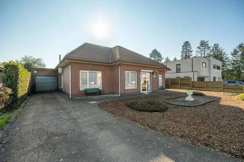 Ruime woning 3 slaapkamers 720m2