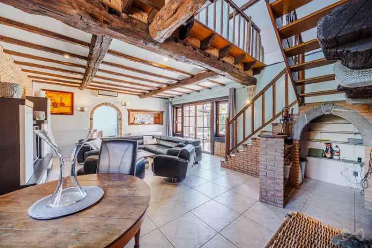 Huis te koop 5 slaapkamers zwembad 478m²