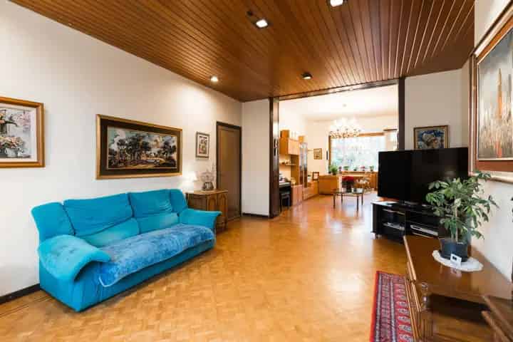Oudergem Huis 5 slaapkamers 2 badkamers 360m² gerenoveerd